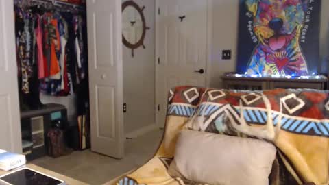 Trish online show from 02.04.25