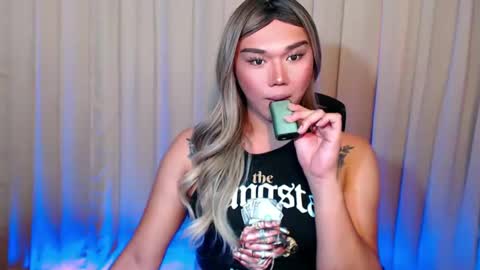 Snapshot of sassyffyra69 chatting on 02.11.25 MARIO LABO online show from 02.11.25