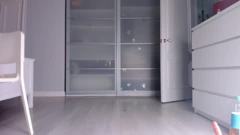 Snapshot of sassynova chatting on 11.18.25 Ksenya online show from 11.18.25