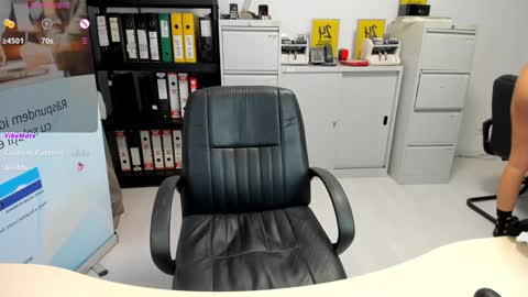 sassytiff online show from 01.14.25