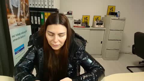 sassytiff online show from 02.03.25