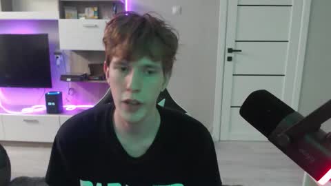 Snapshot of sat1sfaction chatting on 03.15.26 Kristof online show from 03.15.26