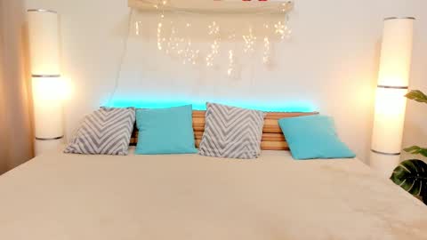 Snapshot of satimilf_ chatting on 10.05.25 Sati online show from 10.05.25