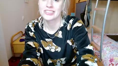 Satinqueen90 online show from 11.21.25