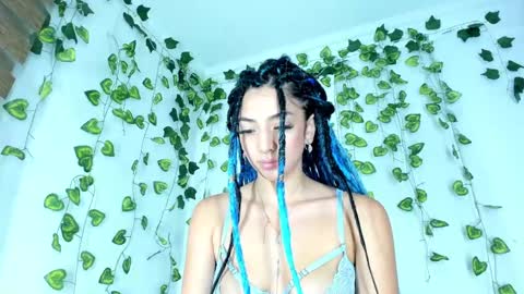 Saturnooo online show from 12.27.24