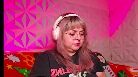 Gina George online show from 12.16.25