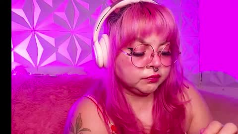 Gina George online show from 02.14.26