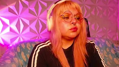 Gina George online show from 04.23.26
