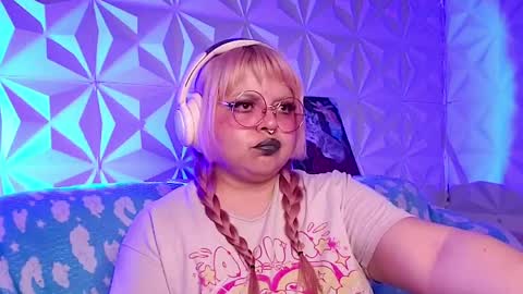 Gina George online show from 04.29.26