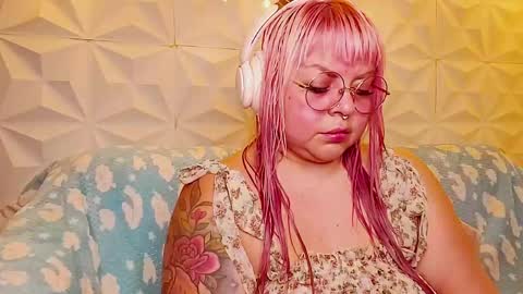 Gina George online show from 05.31.26