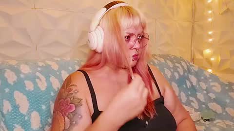 Gina George online show from 06.13.26