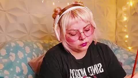 Gina George online show from 06.14.26