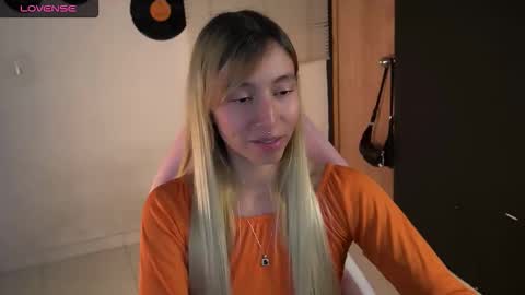 I AM JENN  online show from 06.07.26