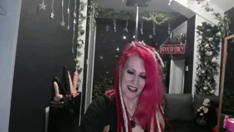 SaucySky online show from 02.25.26