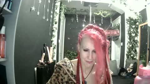 SaucySky online show from 04.20.26
