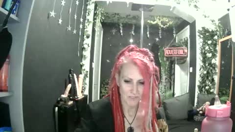 SaucySky online show from 04.29.26
