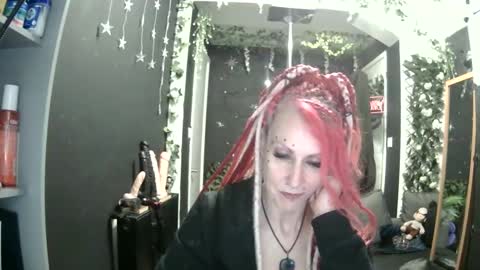SaucySky online show from 05.01.26