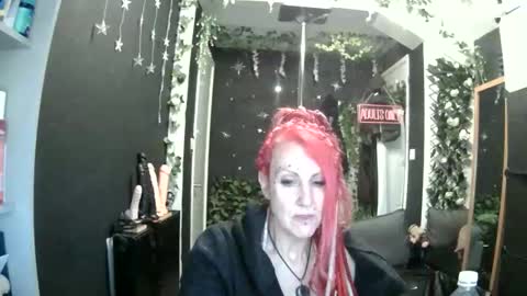 SaucySky online show from 05.10.26