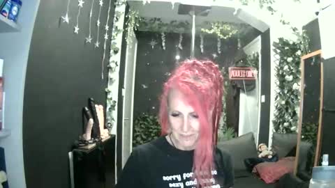 SaucySky online show from 06.08.26