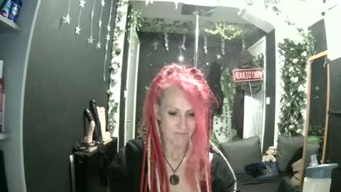 SaucySky online show from 06.11.26