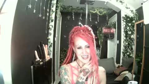 SaucySky online show from 06.19.26