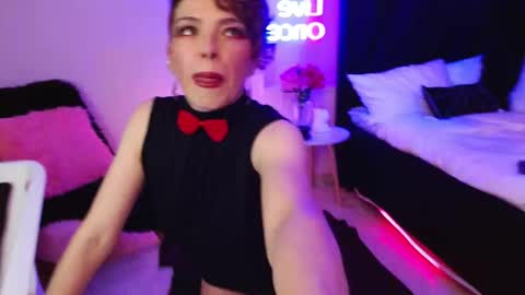 Snapshot of sauvage_lilith chatting on 11.29.25 lilith online show from 11.29.25