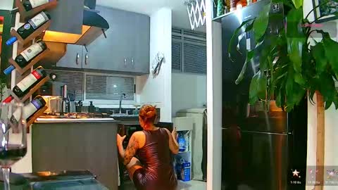 Snapshot of savage_penelope_ chatting on 10.26.25 Dela online show from 10.26.25