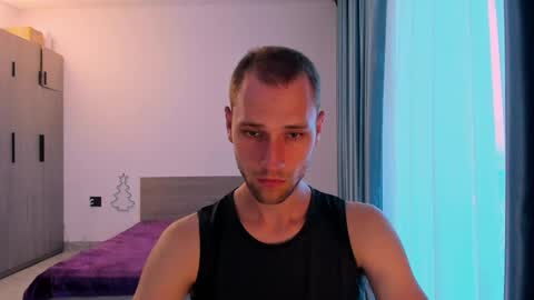 Snapshot of savak_hottie chatting on 05.26.26 Savak Laakem online show from 05.26.26