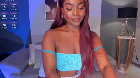 Snapshot of savannahstorm_ chatting on 02.19.25 S a v a n n a h  online show from 02.19.25