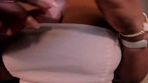 Snapshot of savannahstorm_ chatting on 10.08.25 S a v a n n a h  online show from 10.08.25