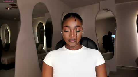 S a v a n n a h  online show from 06.11.26