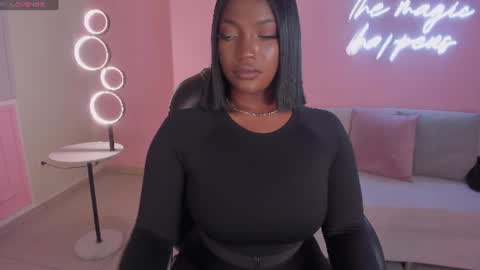 S a v a n n a h  online show from 06.15.26