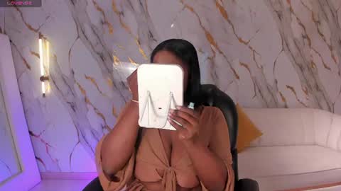 S a v a n n a h  online show from 07.03.26