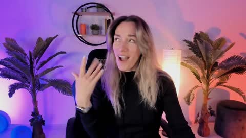 save the qween online show from 01.12.25