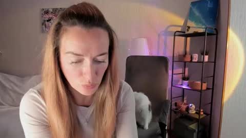 save the qween online show from 09.30.25