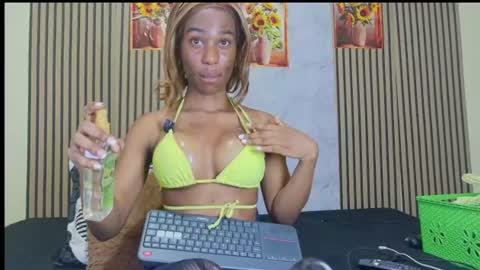 Snapshot of savory_pussy18 chatting on 07.28.26 savory_pussy18 online show from 07.28.26
