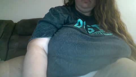 Snapshot of savrenee1 chatting on 10.29.25 Lexi online show from 10.29.25