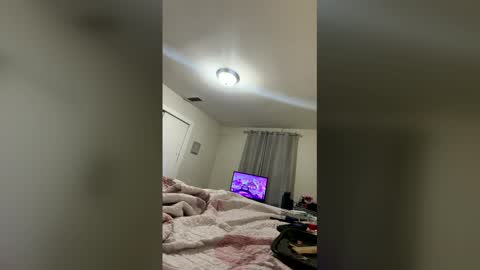 saxxykvexxed online show from 12.22.25