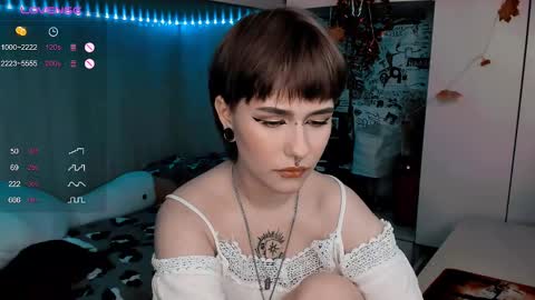 pronoun she. name Mary. age 21. online show from 02.23.25