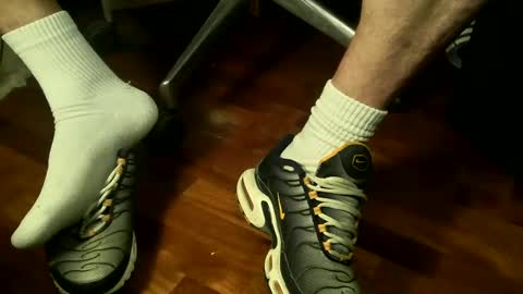 Snapshot of sbamx chatting on 01.20.25 Sbamx online show from 01.20.25