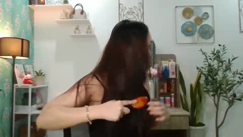 scarlett. online show from 01.11.25