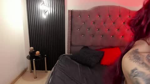 scarbadgirl_ online show from 05.10.26