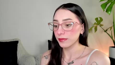 Scarett Jackson online show from 02.22.25