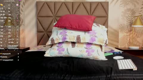 Scarleet online show from 02.16.25