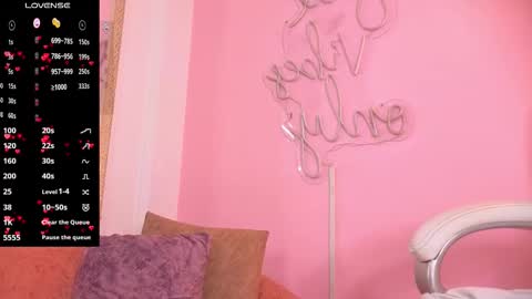 Snapshot of scarleett_johansson chatting on 11.09.25 Scarlett online show from 11.09.25