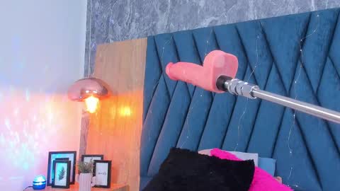 Snapshot of scarleett_jones chatting on 02.10.25 scarleett jones online show from 02.10.25