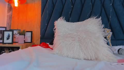 Snapshot of scarleett_jones chatting on 02.21.25 scarleett jones online show from 02.21.25