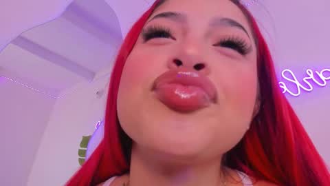 Snapshot of scarleett_jones chatting on 09.10.25 scarleett jones online show from 09.10.25