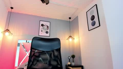 scarlet__69 online show from 04.24.26