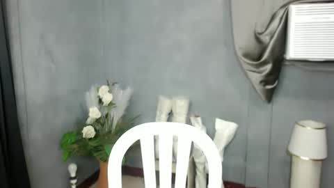 Snapshot of scarlet_enchantressxxx chatting on 10.19.25 scarlet_enchantressxxx online show from 10.19.25